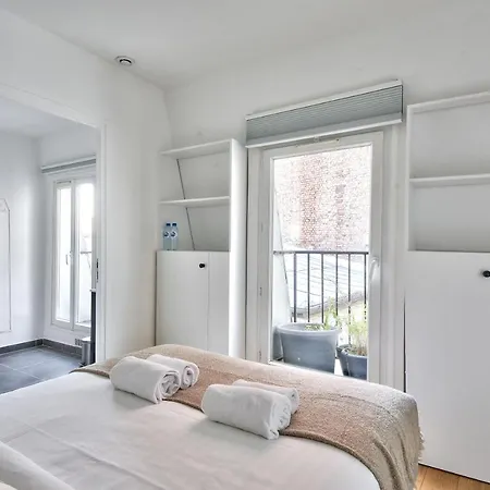 Apartment Cocon Pour 2 Au Coeur De Montmartre